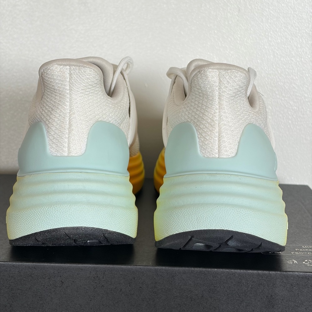 Adidas Ultradream Bold Running Shoes - Cloud White/Yellow Gradient - Women's 6.5 - Picture 7 of 14